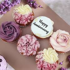 So, i decided to wrap a beautiful ribbon around the cake. Anniversary Cakes Wedding Anniversary Cake Dubai Uae Ferns N Petals