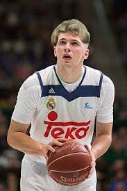 Submitted 1 month ago by radimori. Andy Bailey Na Twitteru Luka Doncic With Dirk Nowitzki S Draft Hairstyle