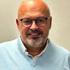 Après 3 ans de travail, j'ai eu l'immense bonheur de piloter pour la  première fois l'A319. Merci easyJet de m'avoir permis de réaliser mon rêve.  🧡 Je remercie toutes les personnes qui