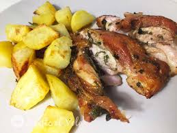 Per stendere la sfoglia uso questa macchina: Tacchino Al Forno Con Patate Ricette Al Volo