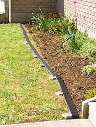 Landscaping border ideas come with many options. Diy Pallet Garden Bed Edging