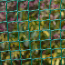 Lightweight and flexible hdpe plastic mesh fence, can be trimmed to the desired size and molded to any shape needed for your area. 50mm Hole Green Plastic Garden Mesh H50cm X L5m Wire Fence