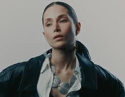 Escolta Film Photography Projets :: Photos, videos, logos, illustrations  and branding :: Behance