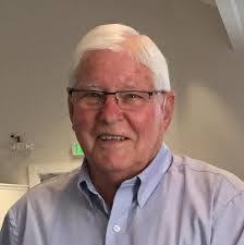 Hanna Moore's Instagram, Twitter & Facebook