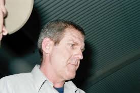 Extraordinary friendship between self-confessed plant geeks after gardens  destroyed by bushfire