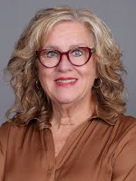 Christie Ferguson's Instagram, Twitter & Facebook