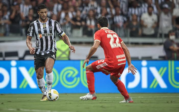 No Mineirão, Atlético vence o Internacional pelo Brasileirão