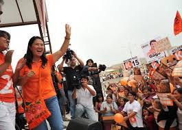 Mamá de kyara y kaori. Dinero Para Todos Idl Reporteros