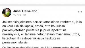 In 2012, almost 1 million accounts were added to twitter every day. Jarkko Eliittiveijari Twitter