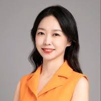 Debra Xiong's Instagram, Twitter & Facebook