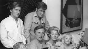 (photo by david mcnew/afp via getty images) beverly hills, calif. Anne Douglas Philanthropist And Widow Of Kirk Douglas Dies At 102
