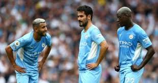 حصل لاعب وسط مانشستر سيتي، كيفن دي بروين، على جائزة أفضل لاعب في إنجلترا من رابطة اللاعبين المحترفين للعام الثاني على التوالي بعد مساهمته في احتفاظ فريقه بلقب الدوري الإنجليزي الممتاز. 3uteswh5cypgom