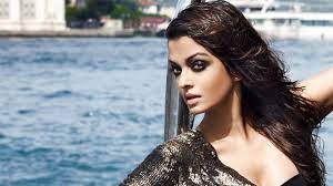 Maybe you would like to learn more about one of these? Best Haircuts For Round Faces Best Hairstyles For Round Face Girls Vogue India Vogue India