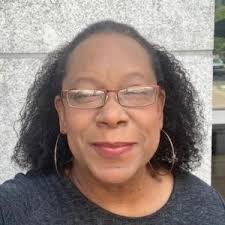 Lisa Koons's Instagram, Twitter & Facebook