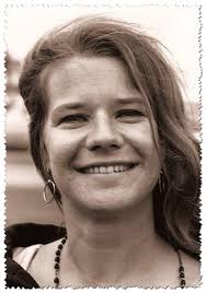 On the evening of October 3, 1970, Janis Joplin returned alone to Room 105  of the Landmark Motor Hotel in Hollywood. She had just picked up a pack of  cigarettes from the