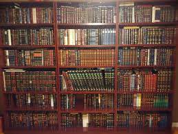 SeforimChatter on X: "Here's part of my Seforim collection. @Yeshevav  @Adderabbi @shaisecunda @DBashIdeas @DraftRyan2016 @Chakiradotorg  @GilStudent https://t.co/P7V9HS2EYi" / X
