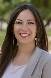 Kami Hunt's Instagram, Twitter & Facebook