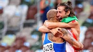 Lamont marcell jacobs won a closely contested tokyo olympics men's 100 meters on sunday, becoming the first italian to capture the title of world's fastest man. Nfhrcyryct4y5m