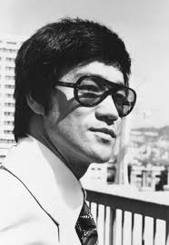 Catkat2 ladies sunglasses bruce lee/ratti style 90s blue frame gold details nw. Bruce Lee Shooting Sunglasses And Style Blog Shadesdaddy Com