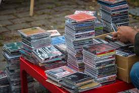 Columbia house deals is here to bring you all the latest details on the best deals for purchasing your cds by your favorite artists! 16 Best Places To Sell Used Cds Online For The Most Cash Near You Moneypantry