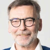 900+ profilů „Tupy“