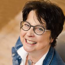 Texterin mit Fachausbildung