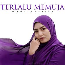 Sekarang ni takyah buku resepi klu bayar je internet belajar kat ruclip pun boleh. Lirik Lagu Wany Hasrita Terlalu Memuja Ost Curi Curi Cinta Rafzantomomi