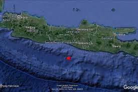 Bmkg ingatkan kembali waspadai cuaca ekstrem selama pancaroba. Bmkg Gempa Jateng Dan Yogyakarta Hari Ini Dekat Dengan Pusat Gempa Pulau Jawa 1943 Halaman All Kompas Com