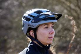 Matte smith retailers trail helmet