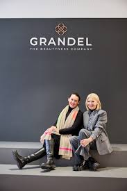 Dr. Grandel - ein Blick hinter die ...