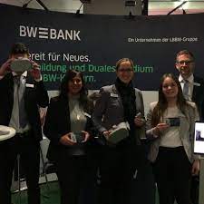 Finden sie mit hilfe der liste filialen der bw bank in ihrem land. Lust Einen Tag In Der Ausbildung Bei Bw Bank Ausbildung