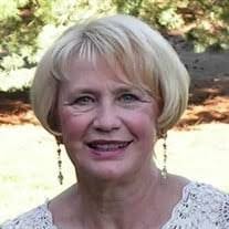 Tracie Hughes's Instagram, Twitter & Facebook