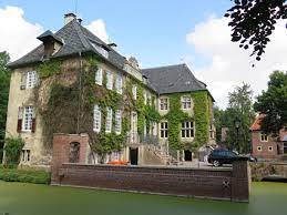 Das haus ruhr ist ein wasserschloss in senden kurz vor der münsterschen grenze und befindet sich im privatbesitz. Stadt Munster Filmservice Locations Haus Ruhr