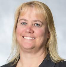 Julie Mele's Instagram, Twitter & Facebook