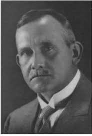 Schmutzer, Ethic Political Figure in the Dutch East Indies, is buried in  Peneleh Surabaya.