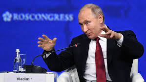 Главы государства заявил о том, что глобальная экономика возвращается к нормальной жизни и темы коснулся. Peskov Rasskazal O Teme Vystupleniya Putina Na Pmef Gazeta Ru Novosti
