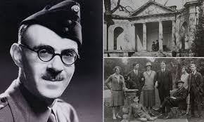 This modest hero died protecting priceless pieces of cultural heritage  during WW2 🎖️ Remember the 2014 film 'The Monuments Men'? ⬇️ It's based