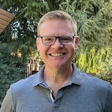 Ken Pate's Instagram, Twitter & Facebook