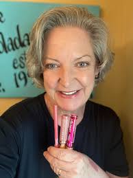 What is your favorite look from tonight's live event?