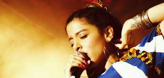 26 december 1986), also known as satti, is a greek singer, songwriter and music producer. Marina Satti Yalla Sto 8eatro Braxwn Me Eley8erh Eisodo Moysikos 98 6