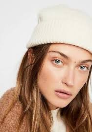 NEW CAROLINA AMATO IVORY CASHMERE FISHERMAN BEANIE