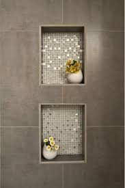 Dusche Nische Fliesen Anthrazit Mit Mosaik Metallic Effekt Veredelt Mosaik Badezimmer Trends Bad Fliesen Designs Fliesen Design