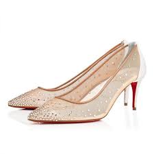 Alcune delle tecnologie che utilizziamo sono necessarie per funzioni importanti come la sicurezza e l'integrità del sito, l'autenticazione dell'account, preferenze relative a sicurezza e privacy, dati interni relativi all'utilizzo del sito e alla manutenzione, e per far funzionare correttamente il sito per l'esplorazione e le transazioni. Scarpe Da Sposa Comode Modelli E Ispirazioni Per Tutte