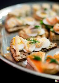 Leksands Rundes Knackebrot With Eggs Kalles Creamed Smoked Roe Meal Train Recipes Camping Food Food