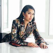 Apa yang membuatkan koleksi raya uniqlo ini istimewa adalah keselesaan yang ada padanya. High Street Hari Raya Fashion You Can Wear Long After The Festivities Are Over