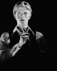 Pin By Adrienne Tabakow On David Bowie In 2020 David Bowie Bowie Starman Bowie