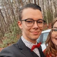 Chris Castleman's Instagram, Twitter & Facebook