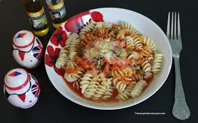 It's zingy, cheesy and packed full of crunchy veggies. Fusilli Pasta Made With Indian Spices Authentic Vegetarian And Vegan Recipes Traditional Indian Food Step By Step Recipes East African And Gujarati Recipes Traditional Recipes Give Me Some Spice