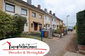 Haus kaufen in halstenbek leicht gemacht: Halstenbek Krupunder Gepflegtes Mittelreihenhaus Mit Vollkeller Und Ausgebautem Spitzboden Immobilienteam Dressler Heringlake