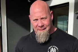 Nick Best's Instagram, Twitter & Facebook